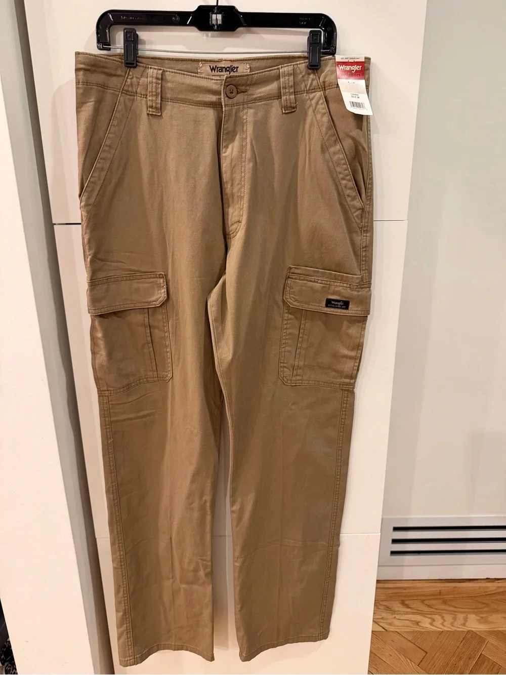 Wrangler Authentics Men’s Khaki Stretch Cargo Pants 33x34 NWT